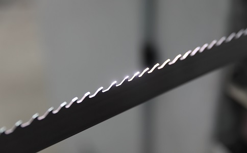 果洛双金属带锯条产生切削噪音的原因具体有哪些？